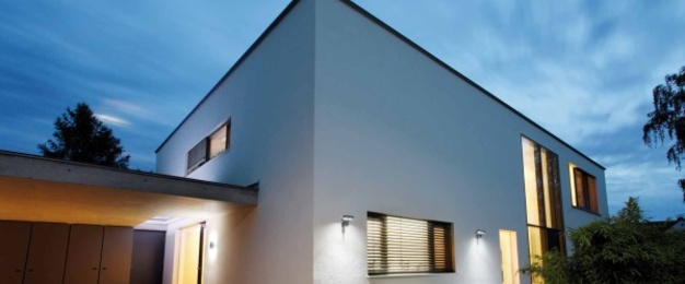 Außen­beleuchtung bei Pfeiffer GmbH in Berg