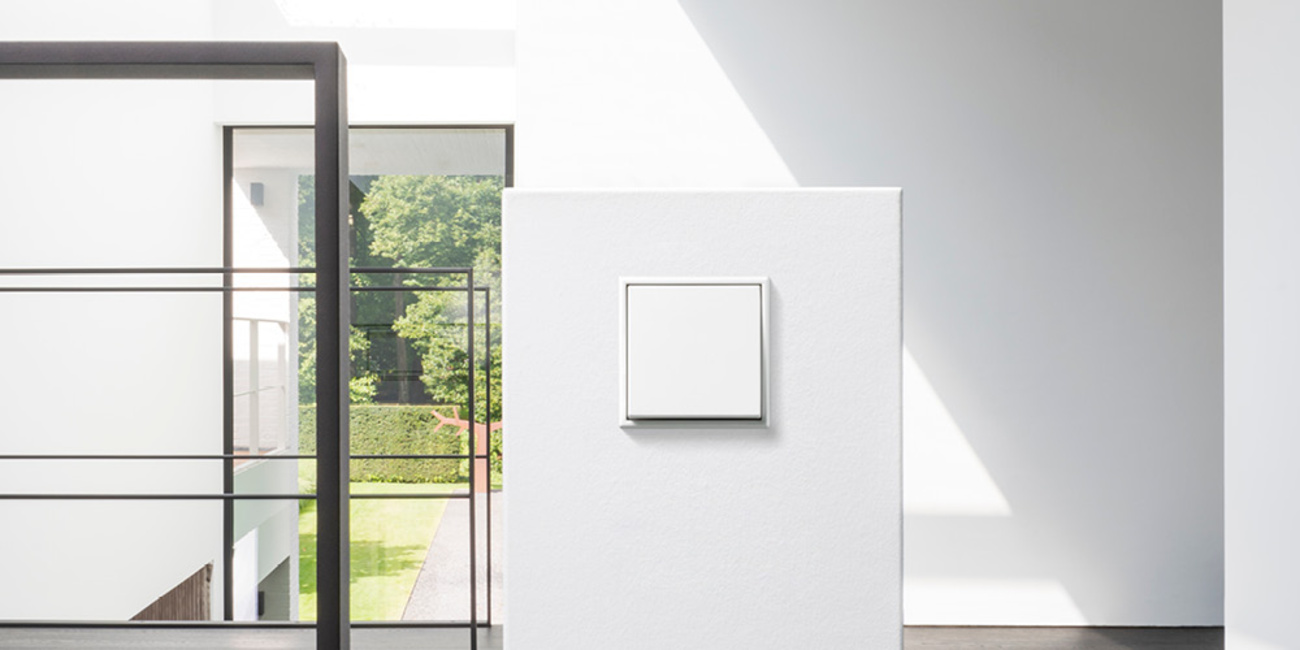 JUNG Schalterprogramme bei Pfeiffer GmbH in Berg